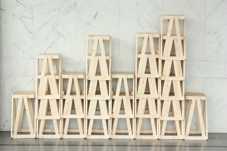 stools stacking